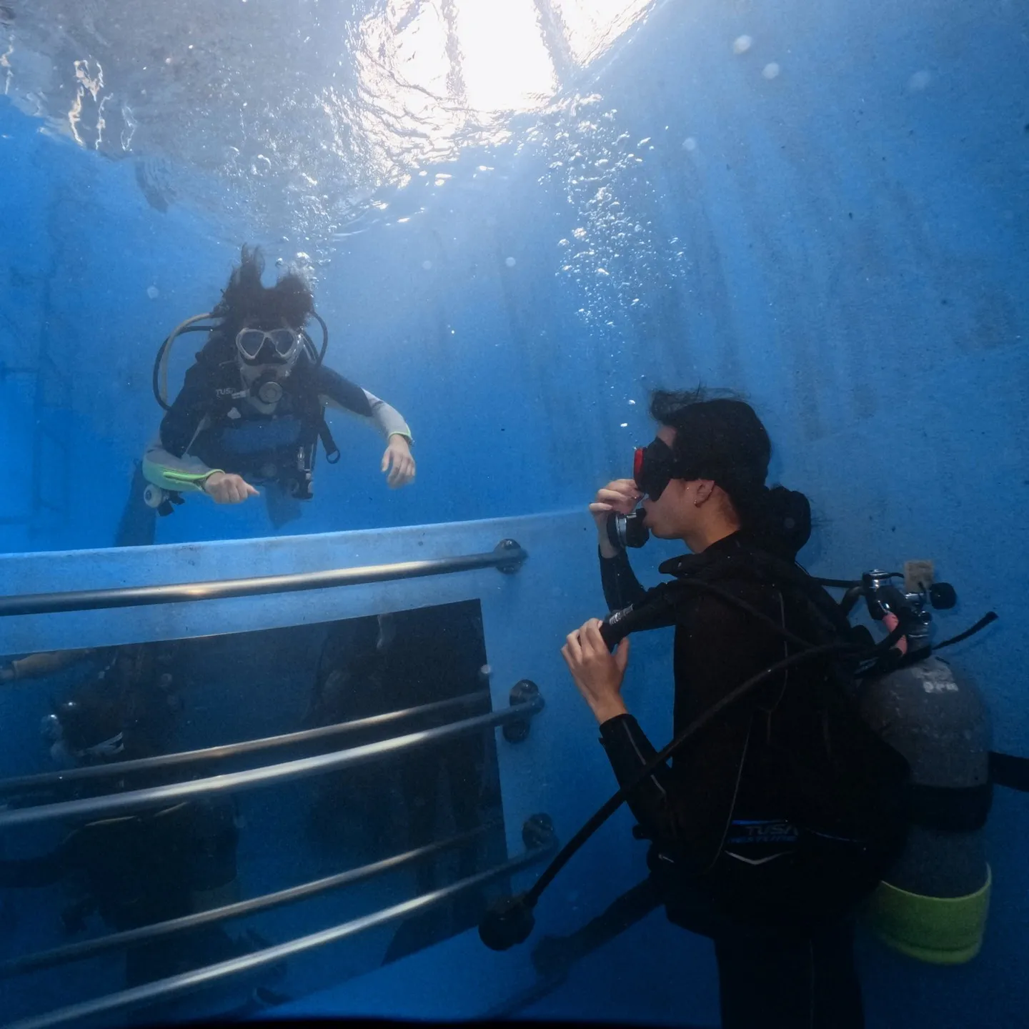 本日のPADIオープンウォーターダイバーコースの限定水域プー...