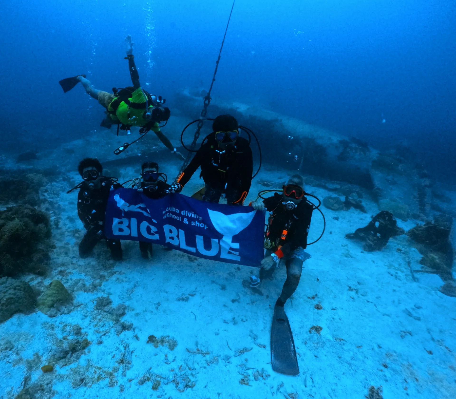 チュークで沈船ダイビング三昧