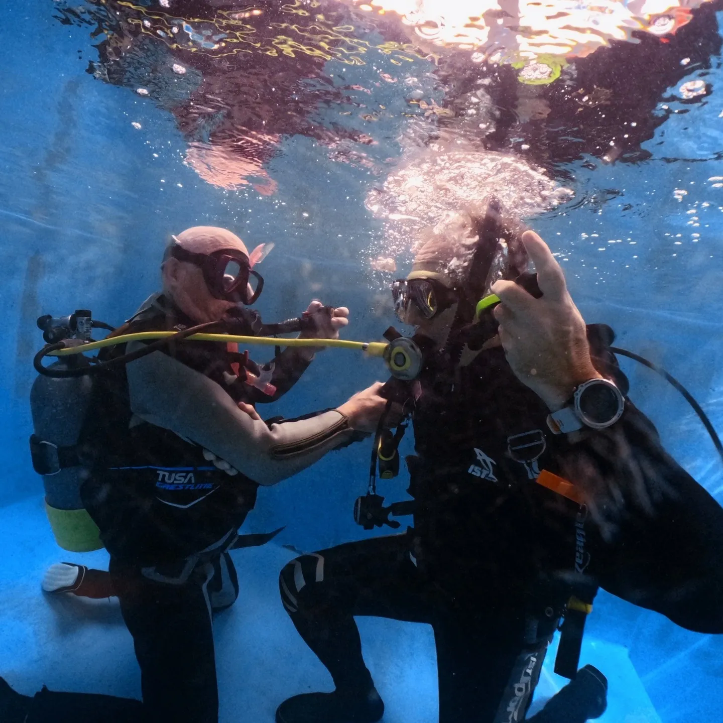 PADIインストラクターに必要なダイビングインストラクター資格取得の流れと成功の秘訣