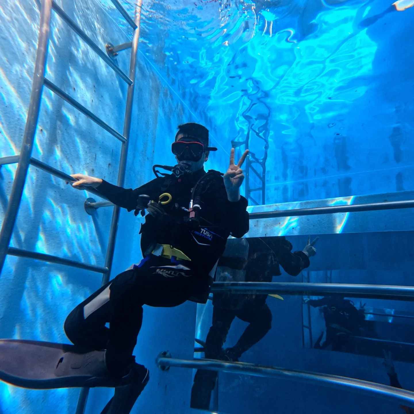 2025/12/21は店舗二階BARでクリスマスパーティー🎉...