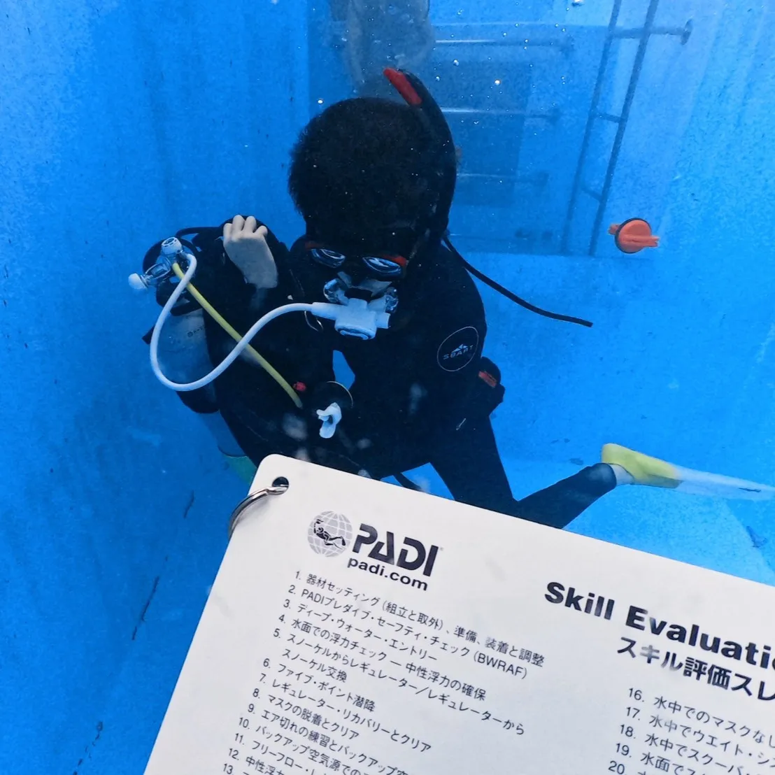 本日朝8時からプールでダイブマスター講習でした🚣‍♂️BIG...