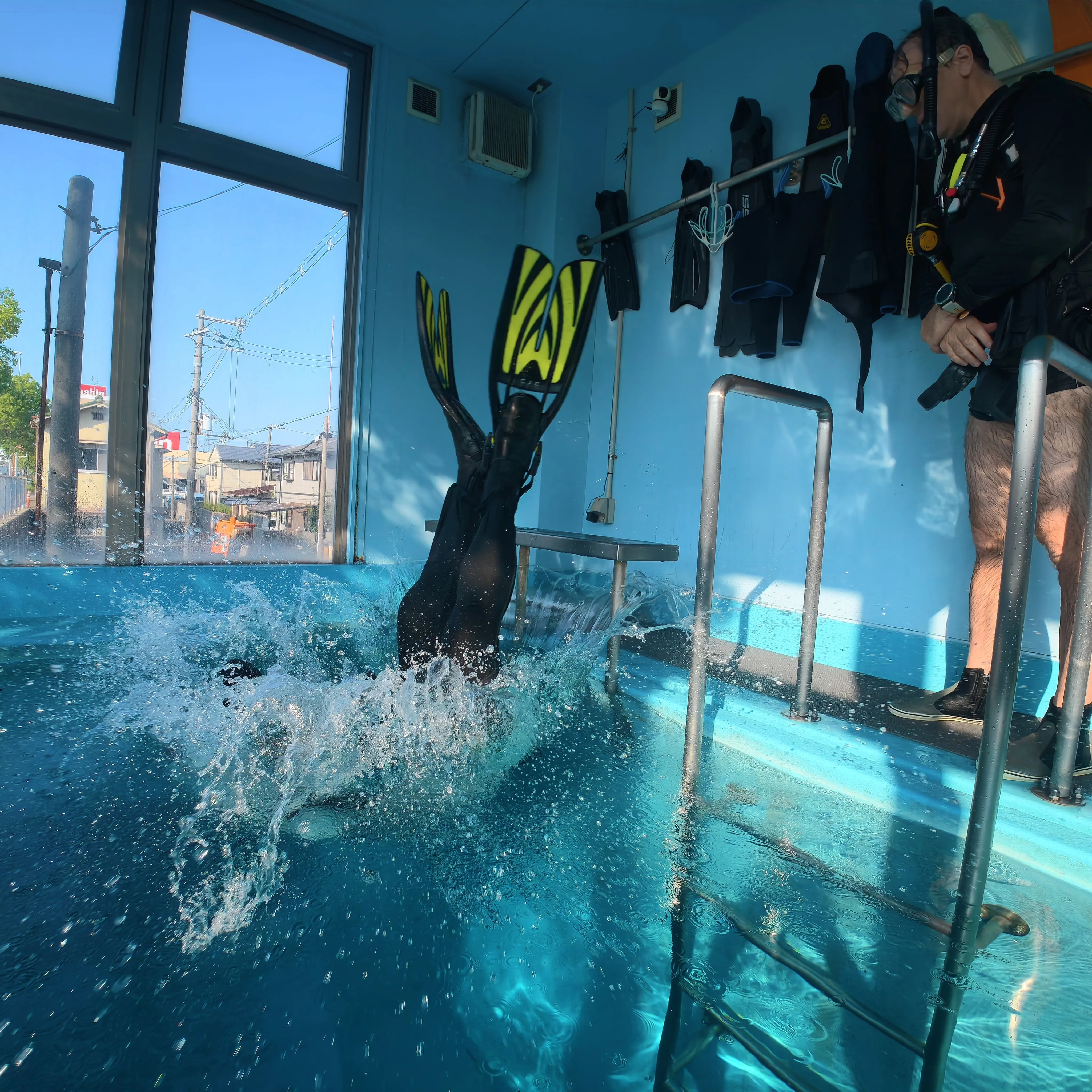 🌊いよいよダイビングスクールのベストシーズン到来！毎日熱気ム...
